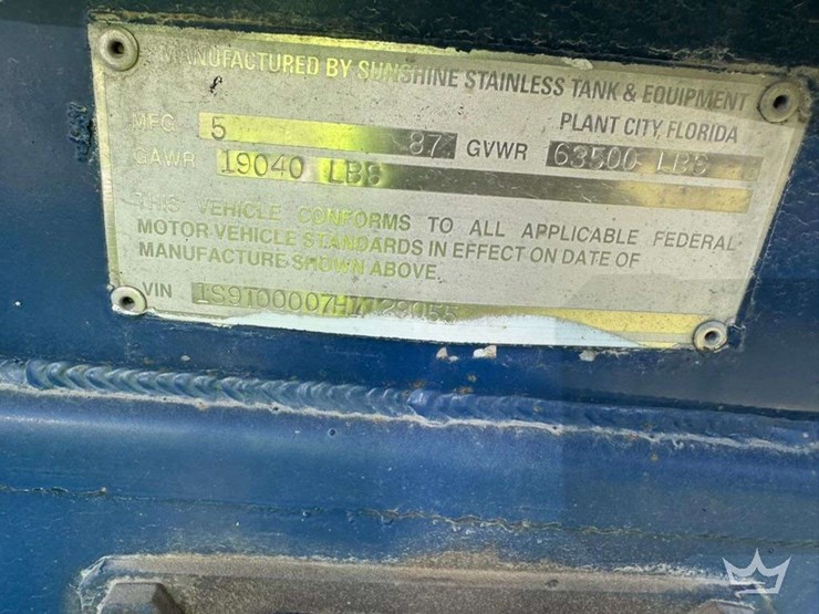 1987-sunshine-stainless-inc.-6,900-gallon-t/a-chemical-tanker-trailer-image-7