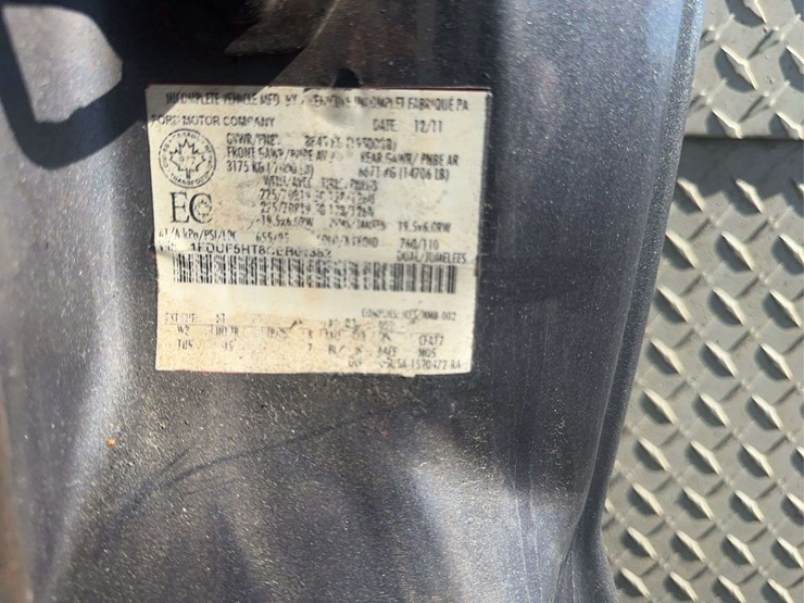 2012-ford-f550-image-31