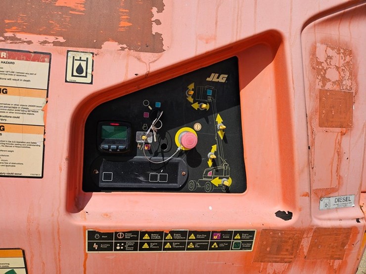 2015-jlg-400s-image-23