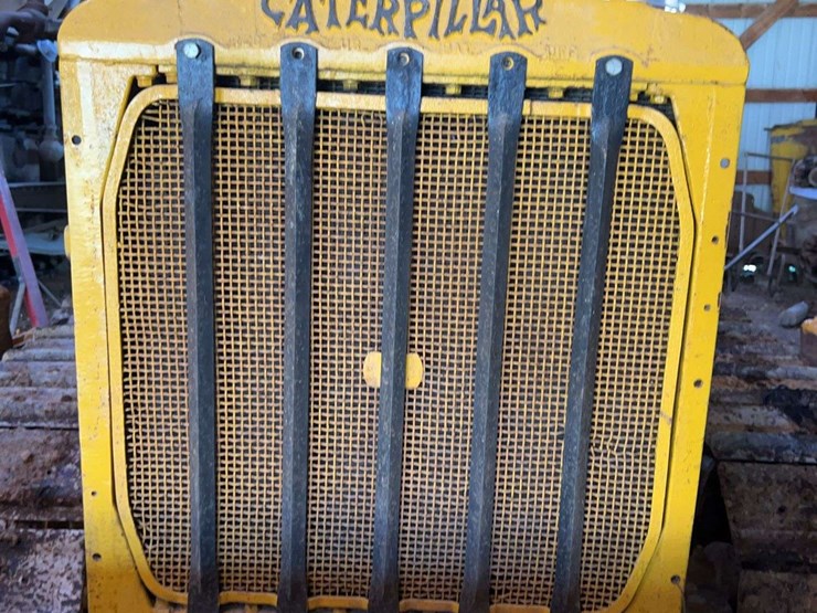 caterpillar-thirty-image-13