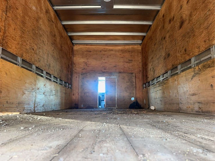 2019-ford-e450-image-18