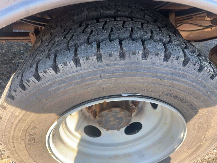 2012-ford-f550-image-10