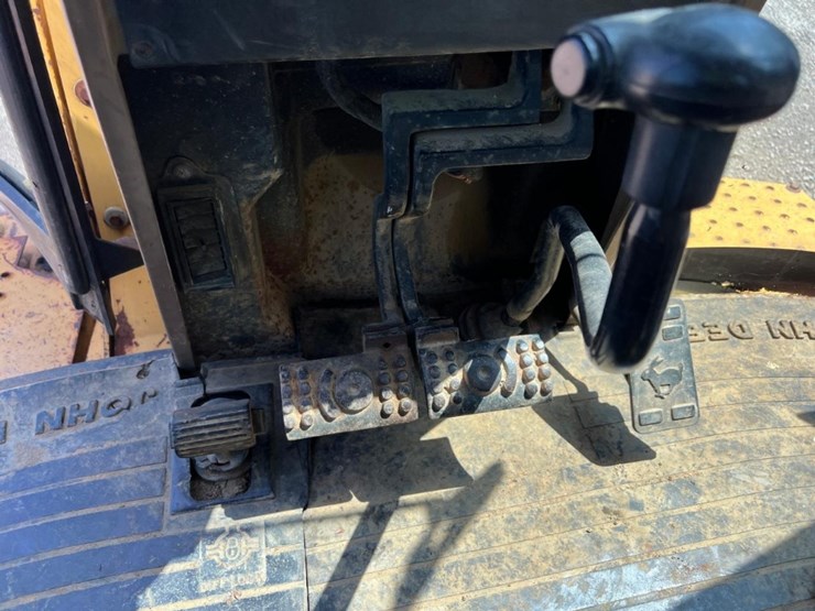 john-deere-310d-image-31