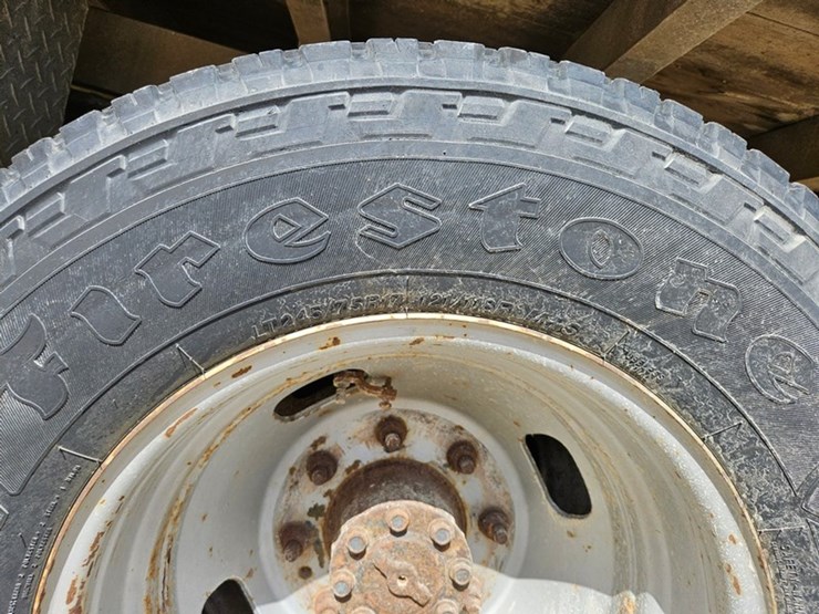 2011-ford-f350-image-42