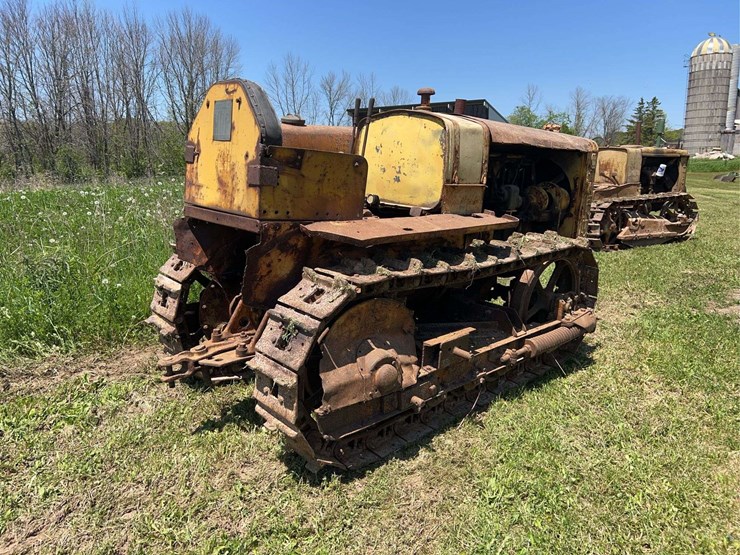 caterpillar-twenty-image-3