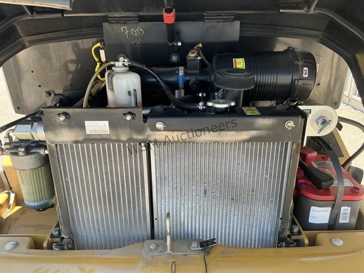 caterpillar-903c-image-16