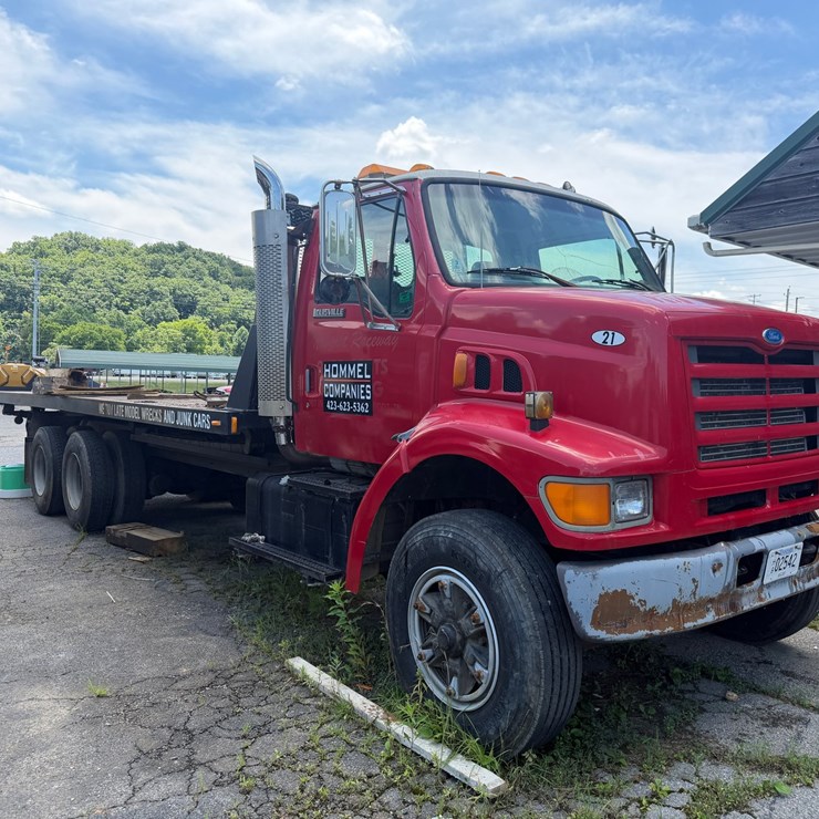 #7 • FORD TANDEM AXLE ROLLBACK