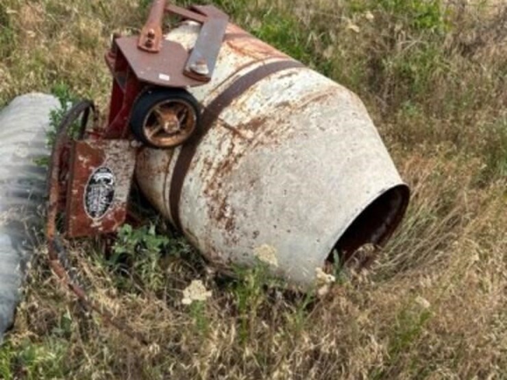 cherokee-equipment-mixer-&-stand-image-1