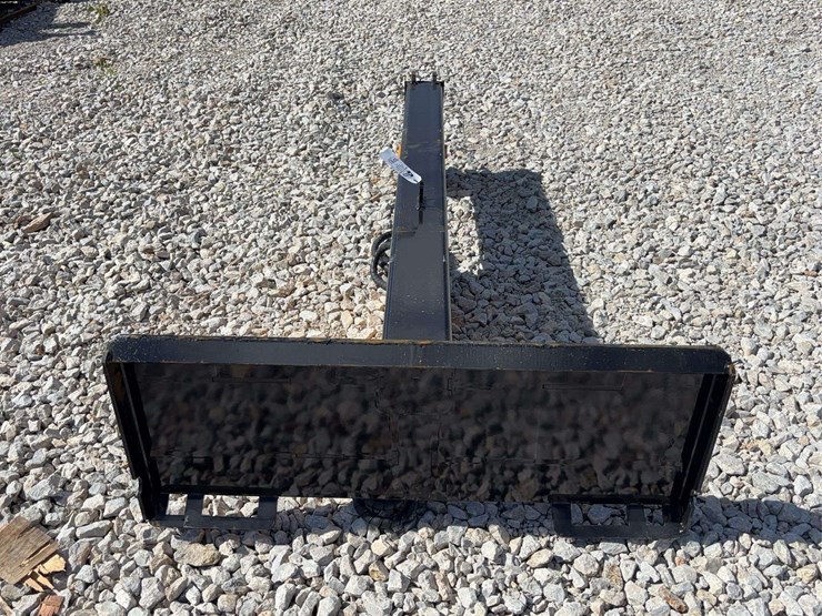 horizontal-log-splitter-attachment-for-skid-steer-loader-model-hls82-image-3