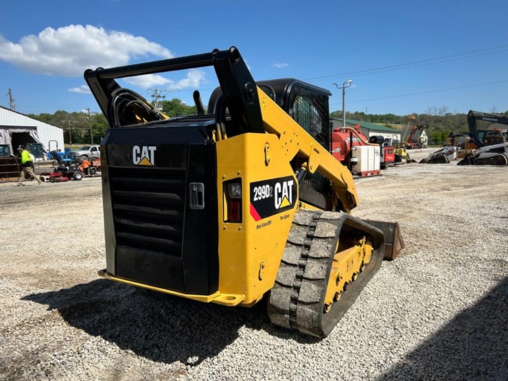 2018-caterpillar-299d2-xps-image-4