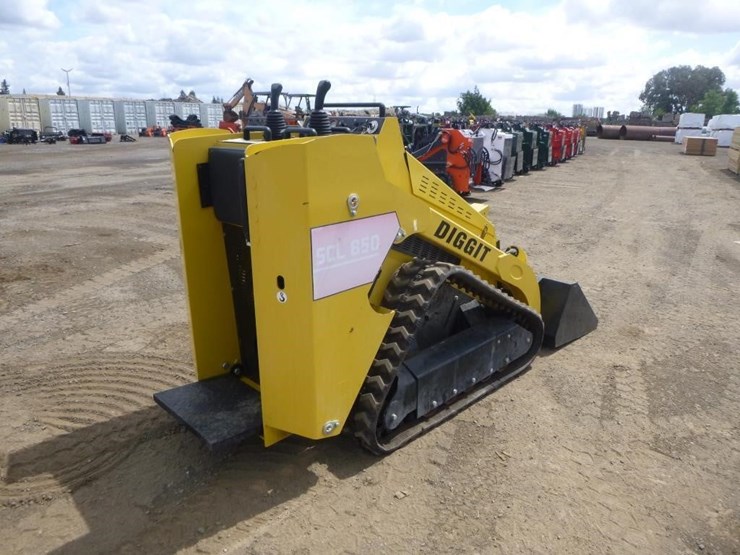 2023-diggit-scl850-skid-steer-track-loader-image-3