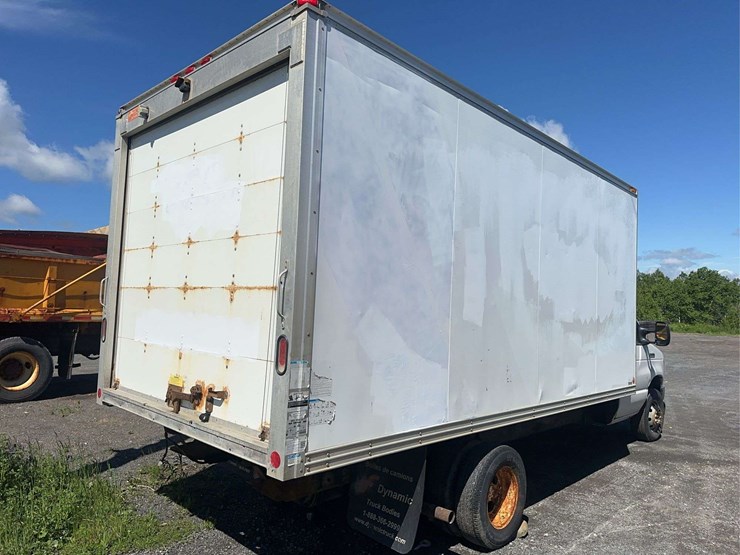 2019-ford-e450-image-4