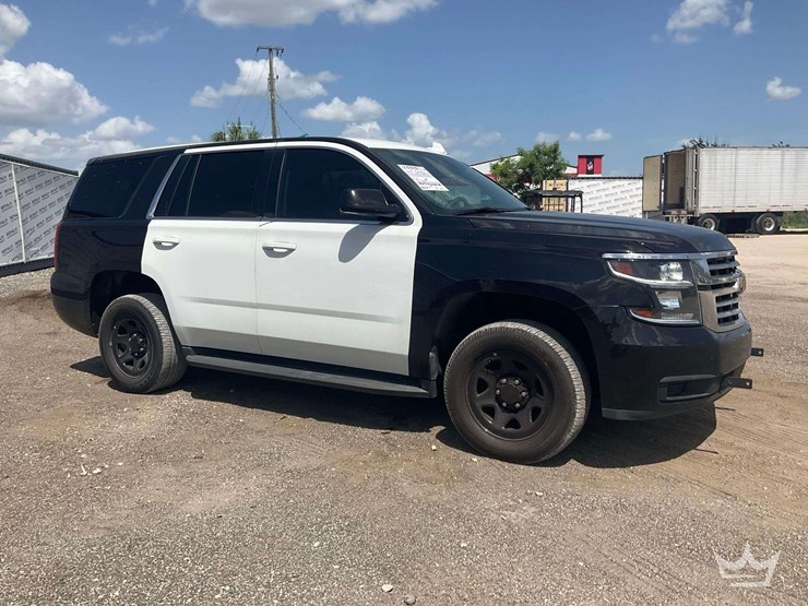 2020-chevrolet-tahoe-image-2