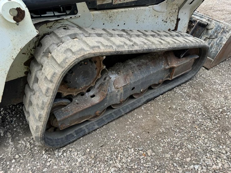 2022-bobcat-t550-image-18