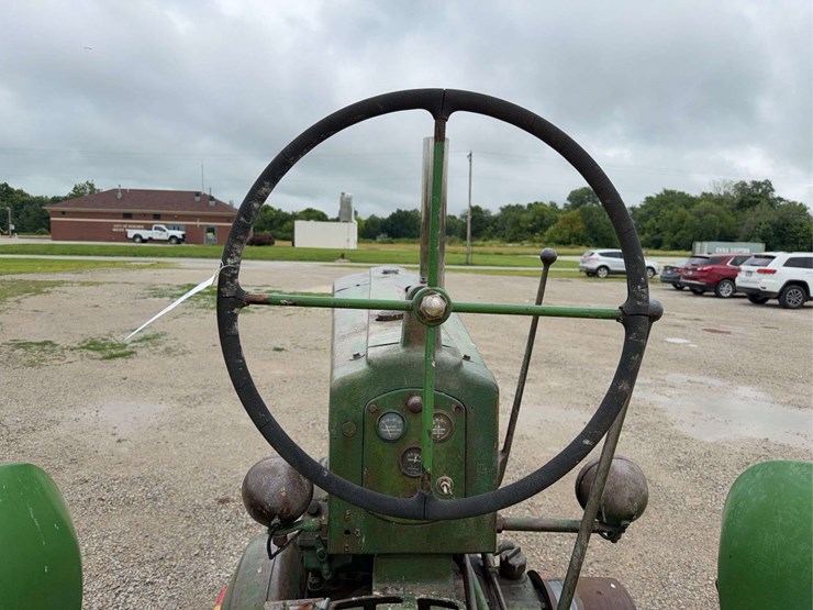 john-deere-60-image-39