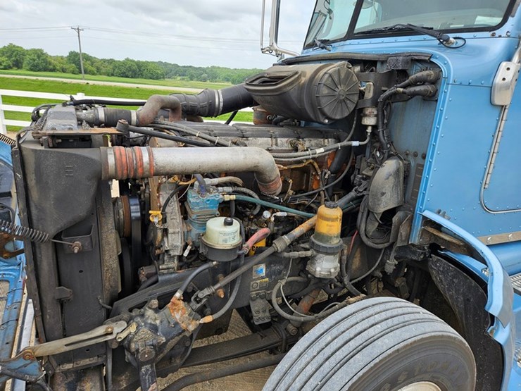 2006-peterbilt-386-image-10