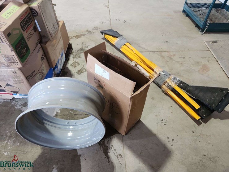 pallet-of-misc.-automotive-parts/accessories-image-4