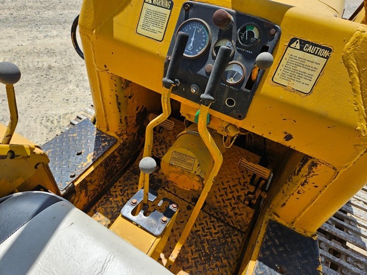 deere-350b-image-31