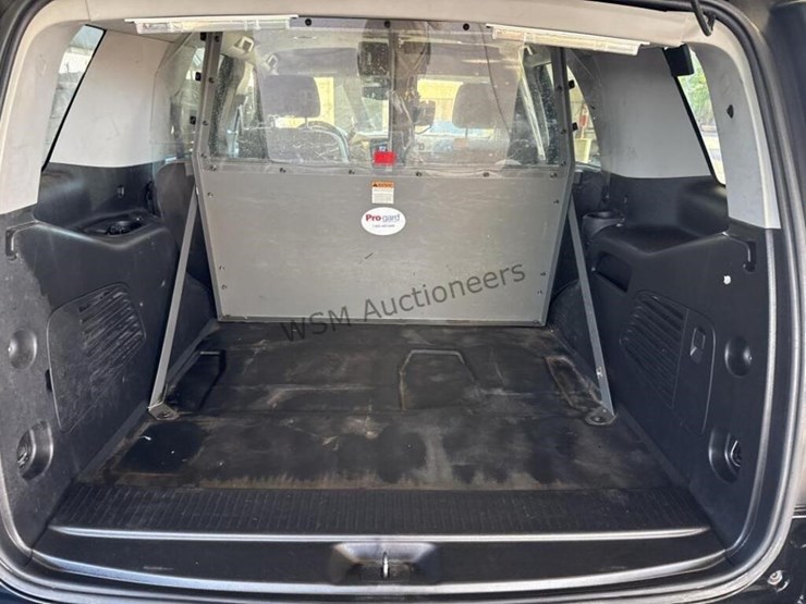 2017-chevrolet-tahoe-image-10