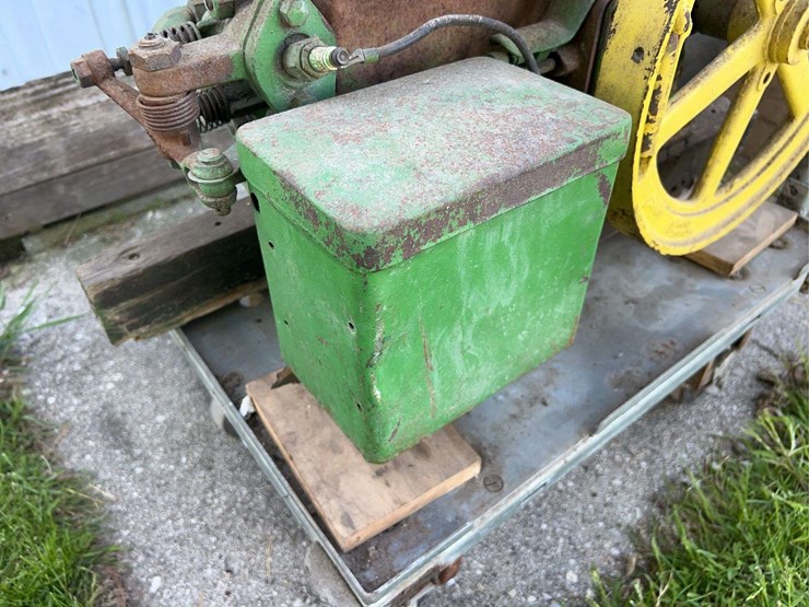john-deere-e-1-1/2hp-image-13