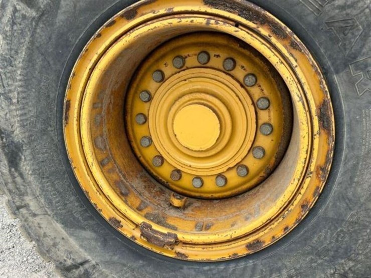 2016-caterpillar-938k-image-80