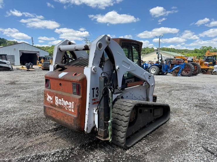 bobcat-t300-image-4