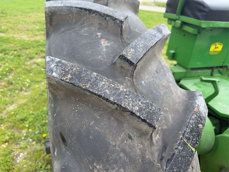 john-deere-60-image-17