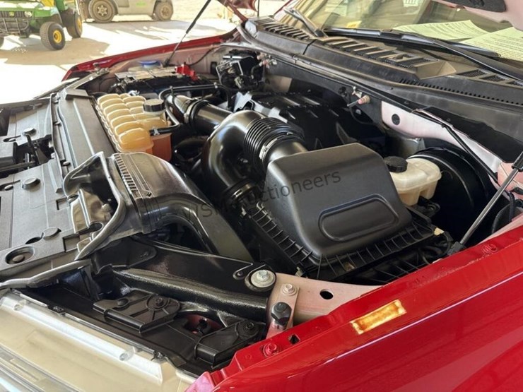 2018-ford-f150-image-12