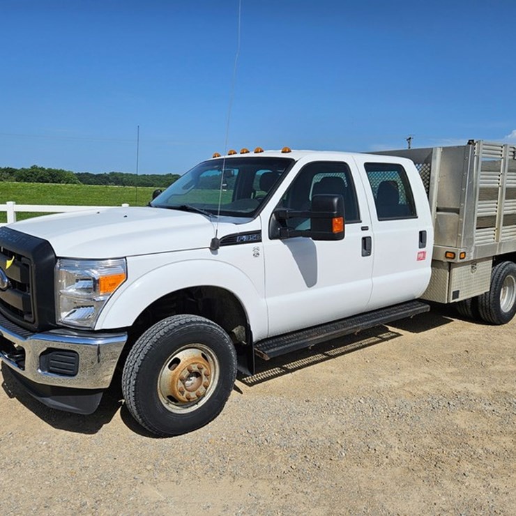 2011 FORD F350