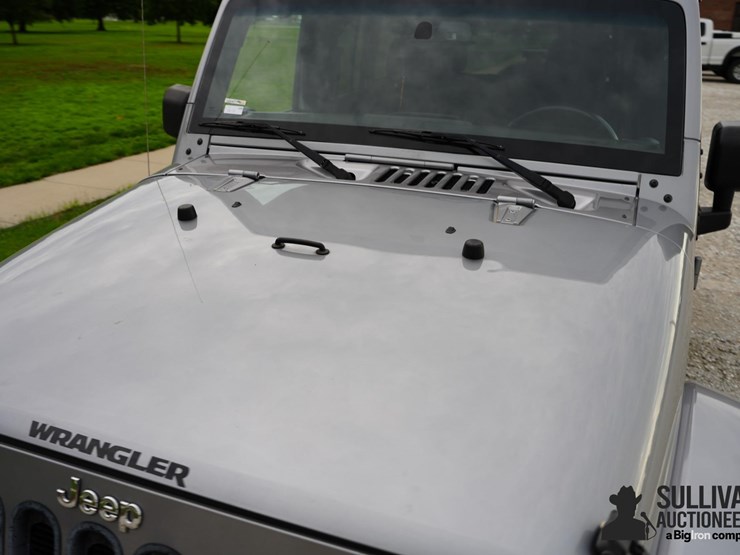 2015-jeep-wrangler-image-12