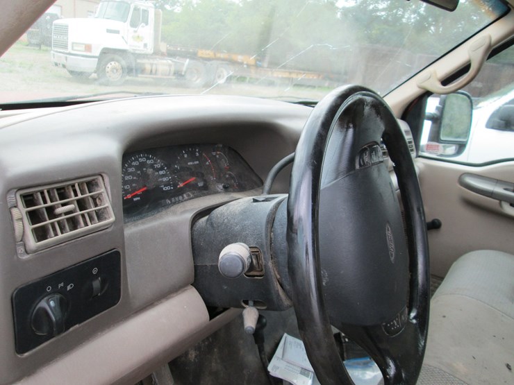2002-ford-f250-image-31