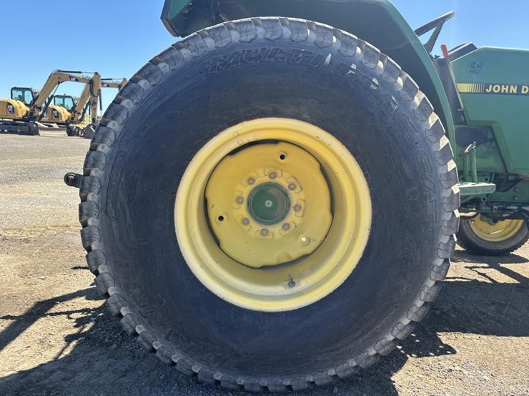 john-deere-1070-image-17