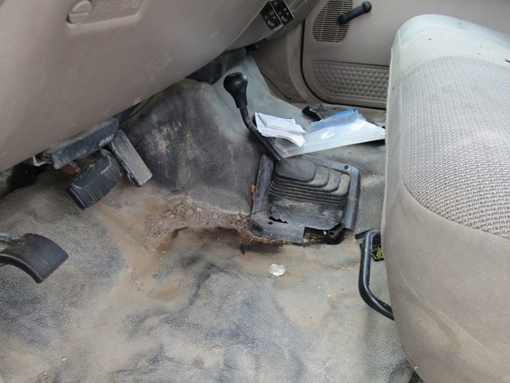 2002-ford-f250-image-32