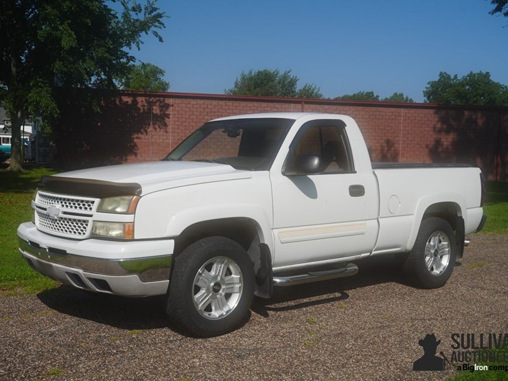 2006-chevrolet-silverado-1500-image-1