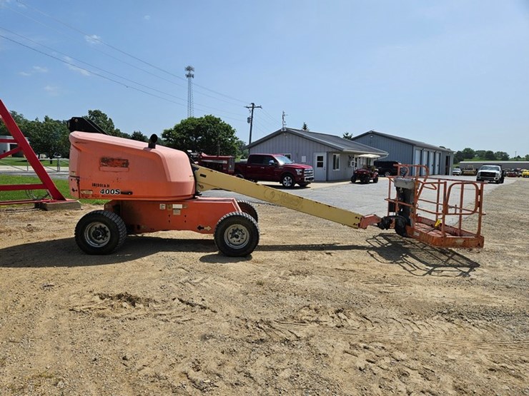 2015-jlg-400s-image-6