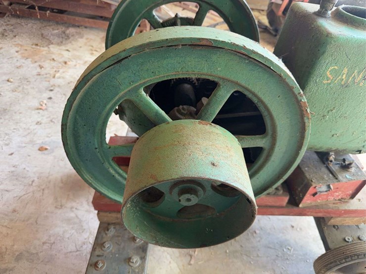 sandwich-1-1/2-hp-engine-image-11