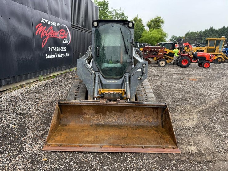 2018-deere-323e-image-7