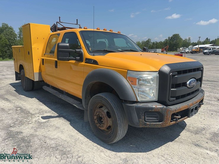 2012-ford-f550-xl-image-3