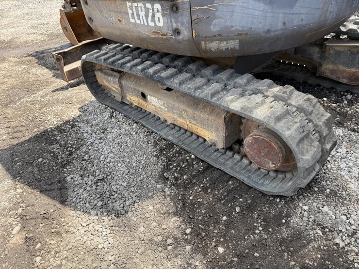 volvo-ecr28-image-14