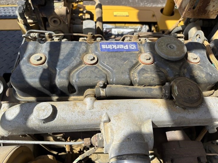 caterpillar-v80e-image-34