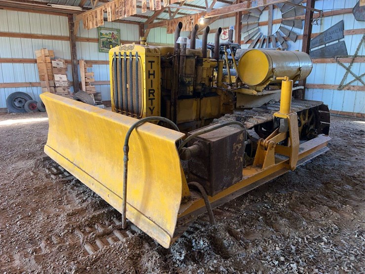 caterpillar-thirty-image-7