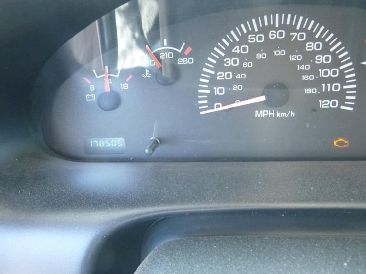 2003-dodge-ram-van-image-14