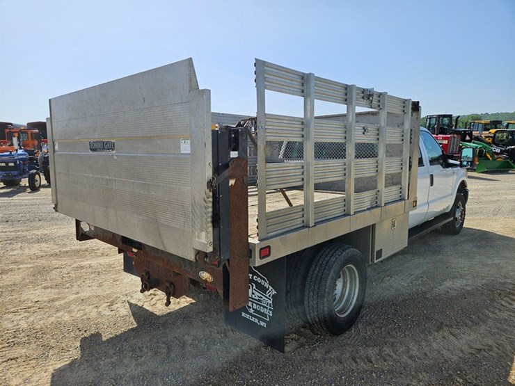 2011-ford-f350-image-5