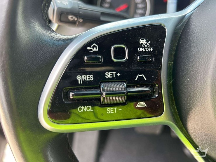 2021-mercedes-benz-sprinter-4500-image-12