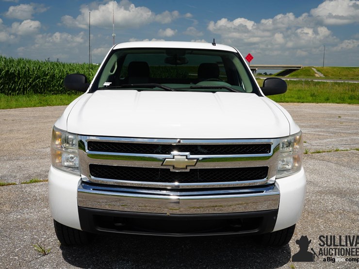 2008-chevrolet-silverado-1500-image-2