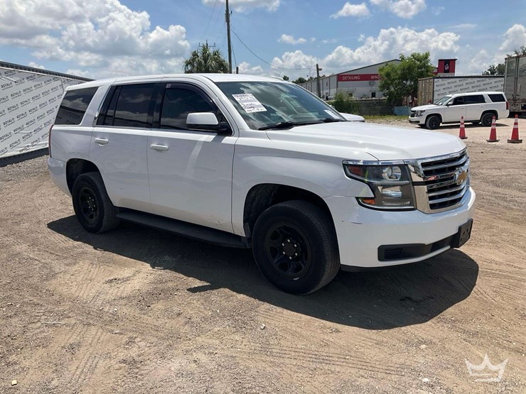 2020-chevrolet-tahoe-image-2