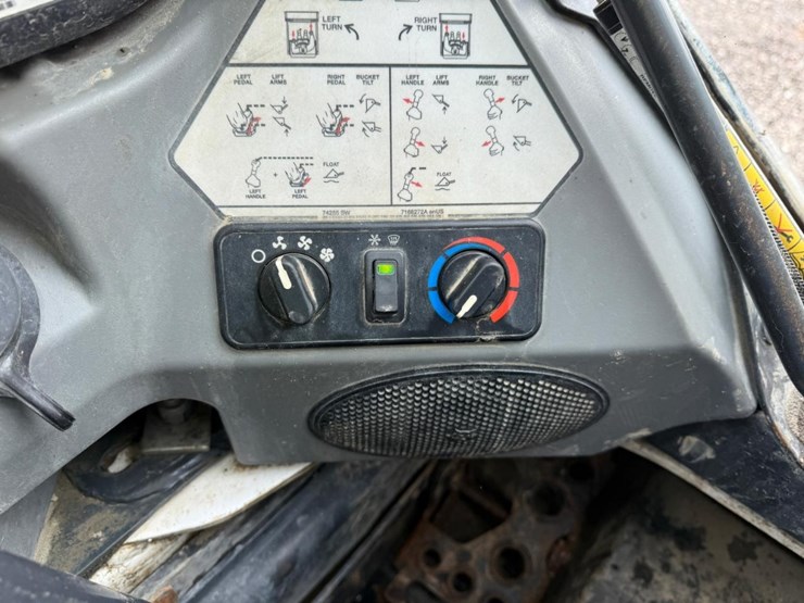 2018-bobcat-s770-image-23