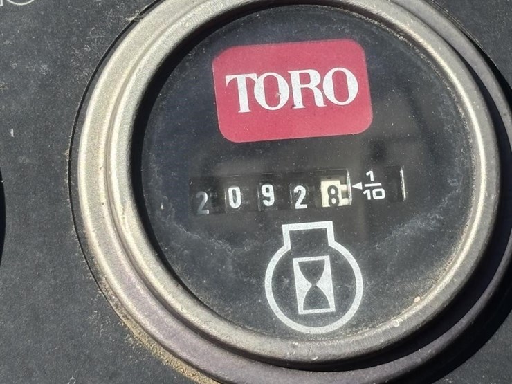 2009-toro-groundsmaster-4100d-image-36
