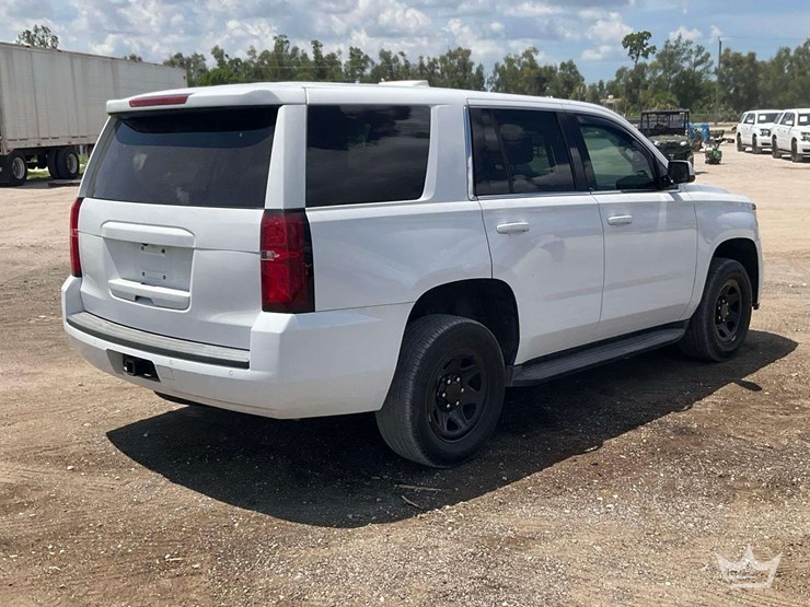 2020-chevrolet-tahoe-image-3