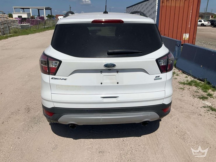 2017-ford-escape-image-30